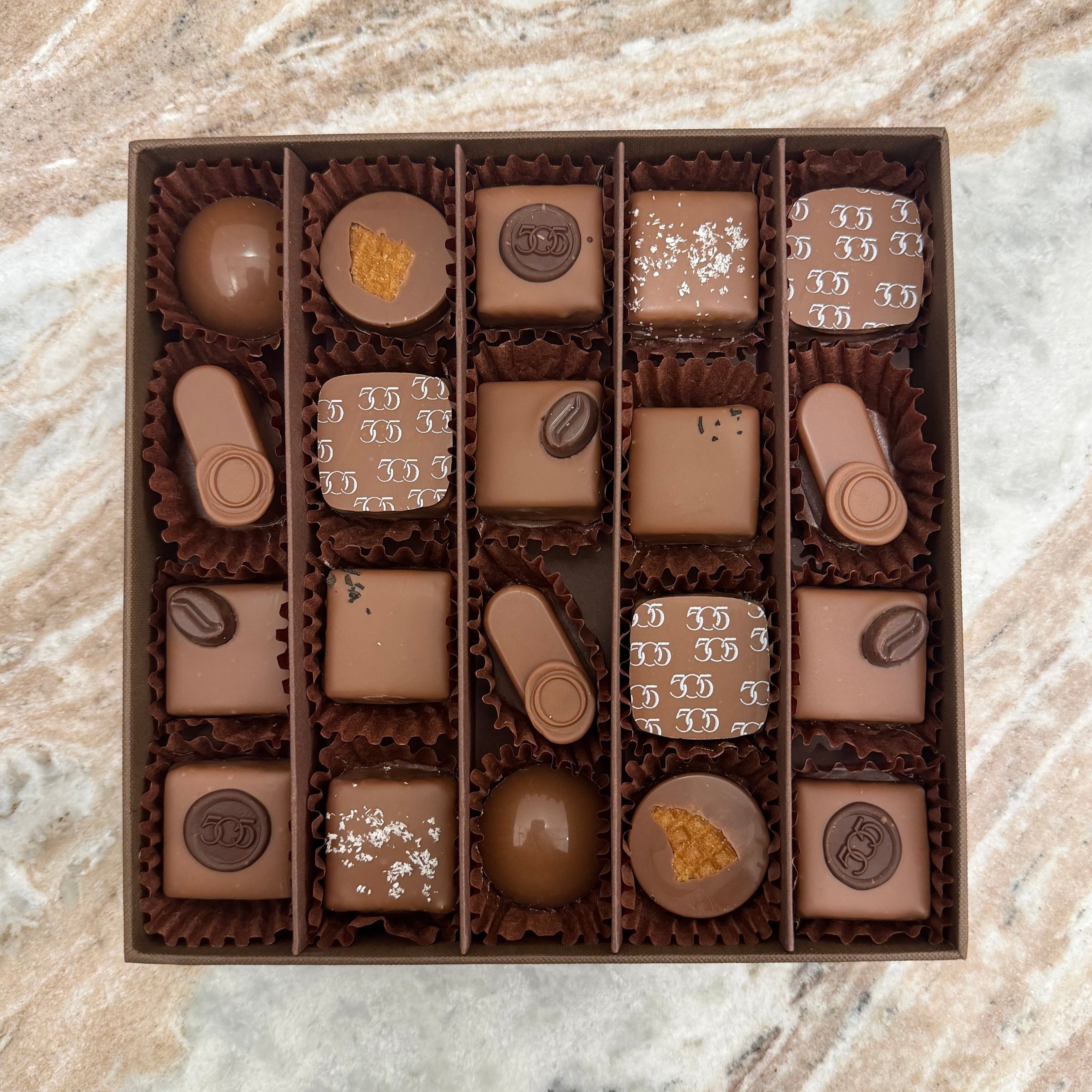 Signature Box - Medium