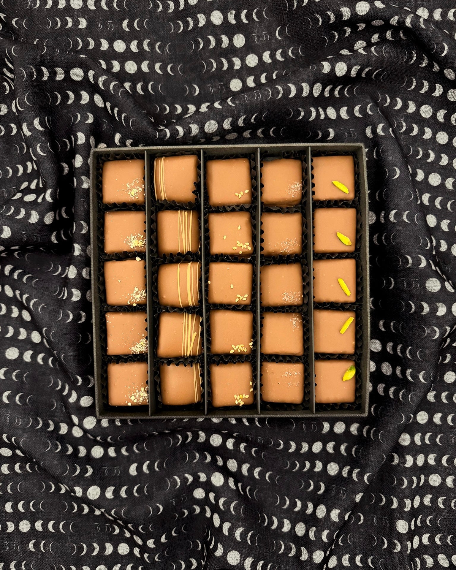 Ramadan Date Squares Box